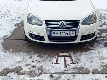 Авто Volkswagen Jetta 2008 № 8090264
