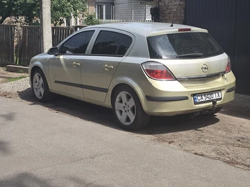 Авто Opel Astra 2004 № 8090293
