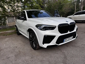 Авто BMW X5 2021 № 8090538