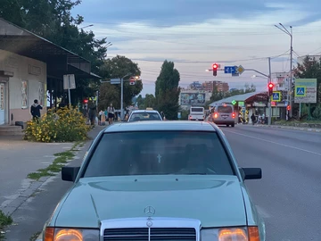 Авто Mercedes 200 1989 № 8090588