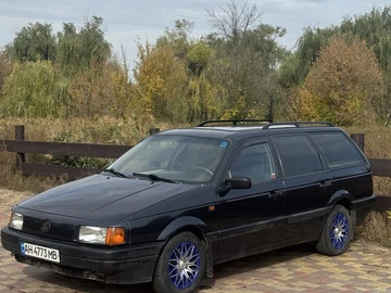 Авто Volkswagen Passat Variant 1990 № 8090591