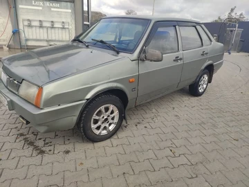 Авто ВАЗ 21099 1992 № 8090609