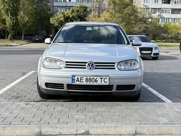 Авто Volkswagen Golf 1999 № 8091035