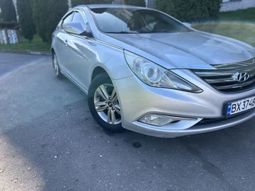 Авто Hyundai Sonata 2013 № 8091210