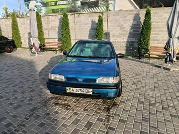Авто Nissan Sunny 1995 № 8091307