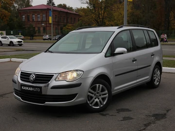 Авто Volkswagen Touran 2007 № 8091315
