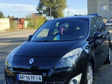 Авто Renault Scenic 2010 № 8091395