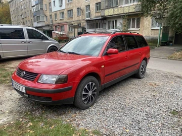 Авто Volkswagen Passat Variant 1999 № 8091401