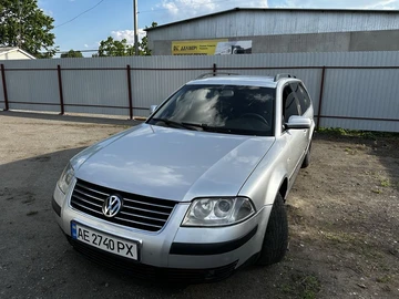 Авто Volkswagen Passat Variant 2002 № 8091450