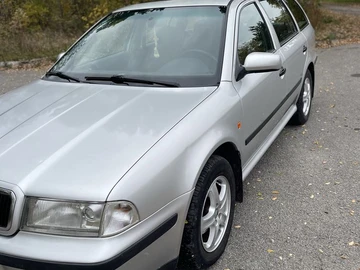 Авто Skoda Octavia 2000 № 8091457