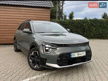 Авто KIA Niro 2023 № 8091701