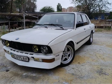 Авто BMW 5 Серия 1982 № 8092156