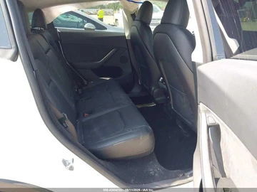 Авто Tesla Roadster 2023 № 8092175