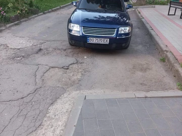 Авто Volkswagen Passat Sedan 2004 № 8092202