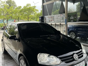 Авто Volkswagen Golf 2005 № 8092608