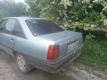 Авто Opel Omega 1988 № 8092638