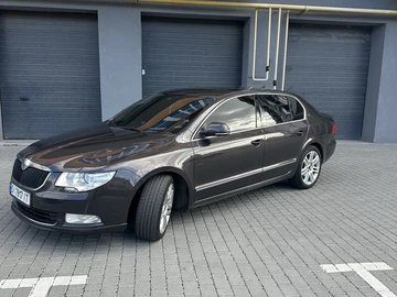 Авто Skoda Superb 2011 № 8092649