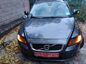 Авто Volvo V50 2011 № 8092674