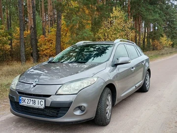 Авто Renault Megane 2011 № 8093125