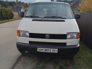 Авто Volkswagen Transporter 2000 № 8093138