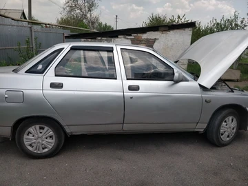 Авто ВАЗ 2110 2000 № 8093194
