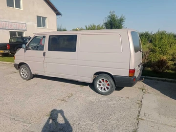 Авто Volkswagen Transporter 1997 № 8093399
