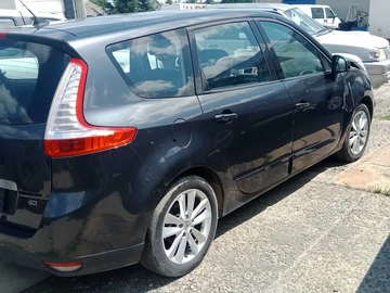 Авто Renault Scenic Iii 2010 № 8093402