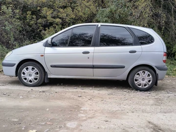 Авто Renault Scenic 2001 № 8093433