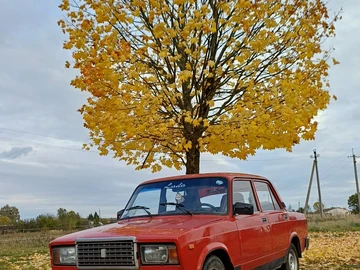 Авто ВАЗ 2107 1986 № 8093444