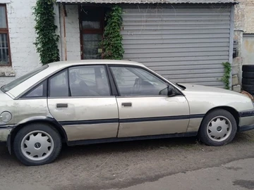 Авто Opel Omega 1988 № 8093466