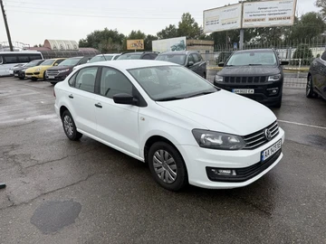 Авто Volkswagen Polo 2018 № 8093828