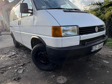 Авто Volkswagen Transporter 1994 № 8094140