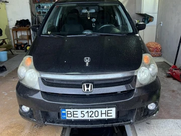 Авто Honda Stream 2004 № 8094204