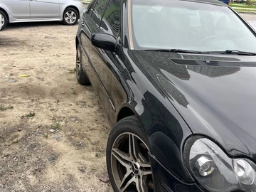 Авто Mercedes 220 2003 № 8094306