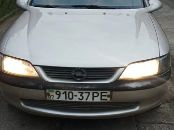 Авто Opel Vectra 1996 № 8094599