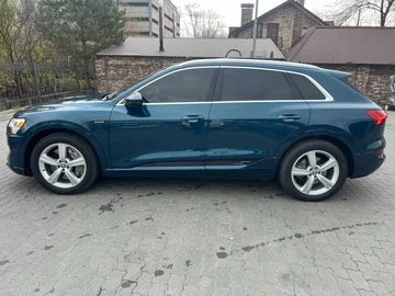 Авто Audi 100 2019 № 8094911
