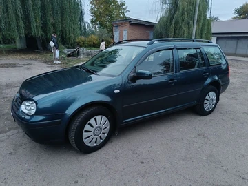 Авто Volkswagen Golf 2002 № 8095101