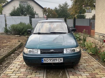 Авто ВАЗ 2110 2001 № 8095107