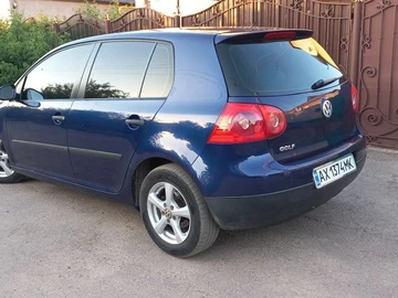 Авто Volkswagen Golf 2004 № 8095154