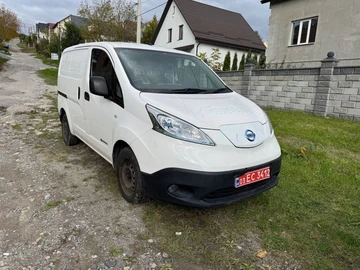 Авто Nissan Nv200 2015 № 8095219