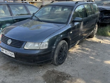 Авто Volkswagen Passat Variant 1999 № 8095692