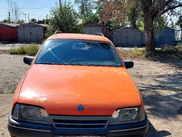 Авто Opel Omega 1988 № 8096002