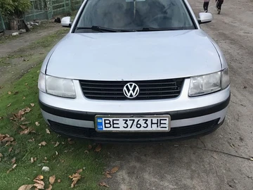 Авто Volkswagen Passat Hatchback 2000 № 8096092