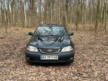Авто Toyota Avensis 2001 № 8096104