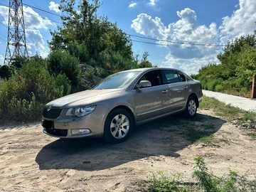 Авто Skoda Superb 2010 № 8096109