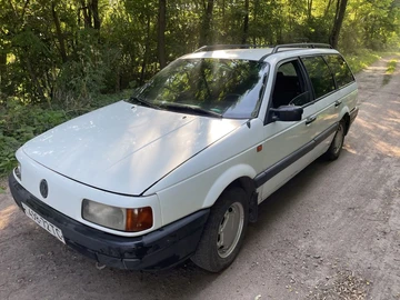 Авто Volkswagen Passat Cc 1989 № 8096246