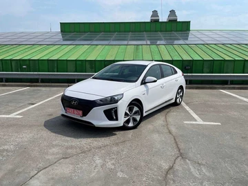 Авто Hyundai Ioniq 2018 № 8096248