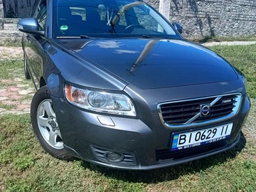 Авто Volvo V50 2009 № 8096268