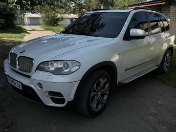 Авто BMW X5 2012 № 8096395
