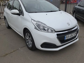 Авто Peugeot 208 2019 № 8096972